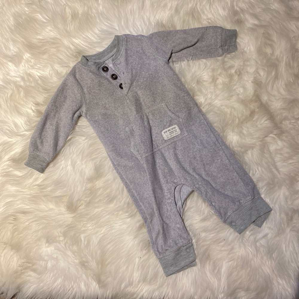 3/25$ Carter's Fleece Pajamas with snaps Size 9 mos Bear Hug Expert Gray